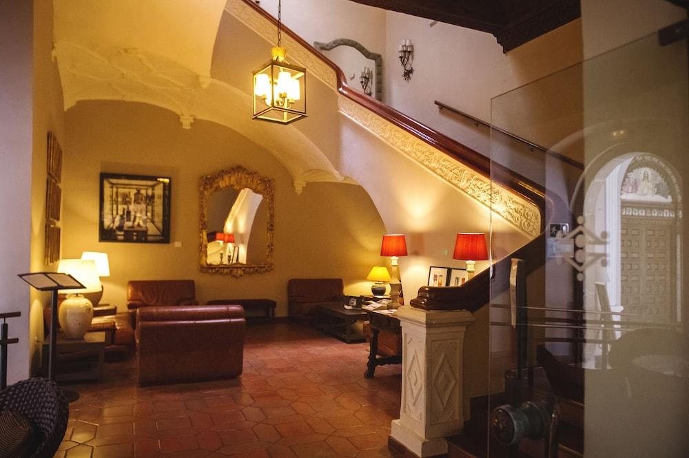 Parador De Cuenca Куенка Екстериор снимка