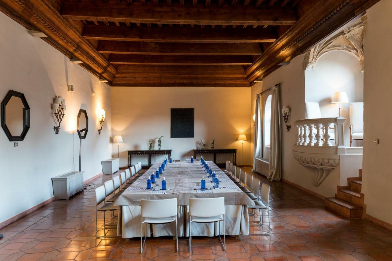 Parador De Cuenca Куенка Екстериор снимка